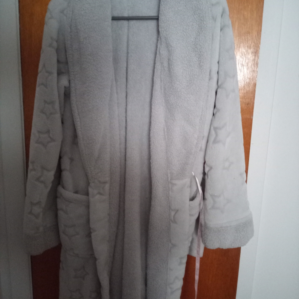 La Vie En Rose Gray Star Patterned Robe